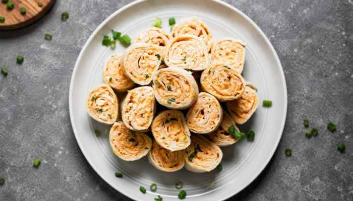 Buffalo Chicken Tortilla Roll Ups