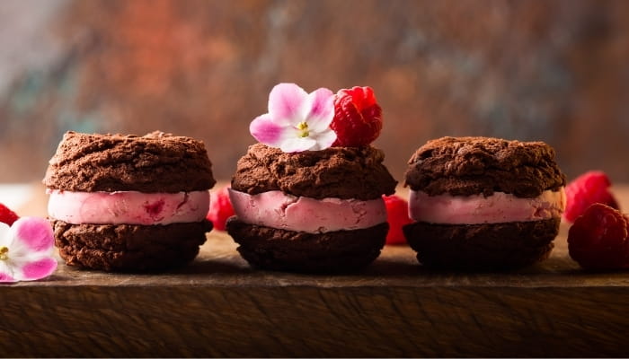 Chocolate Raspberry Sandwich Cookies
