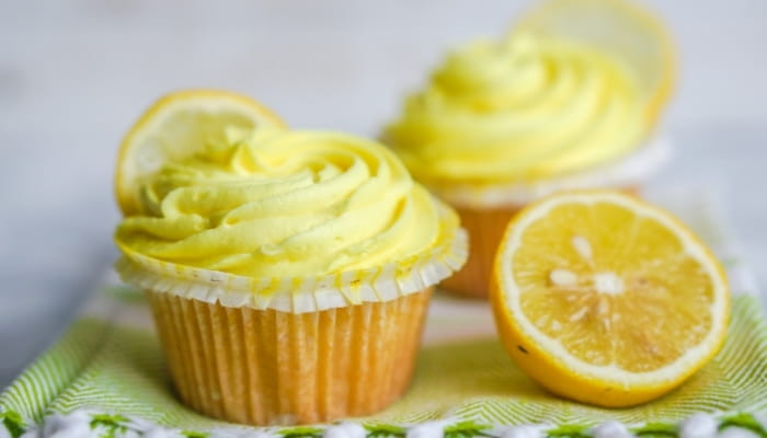 Fresh Lemon Bar Cupcakes
