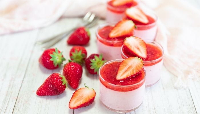 Fresh Strawberry Mousse