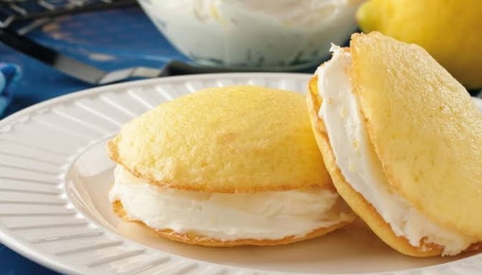 Lemon Whoopie Pies
