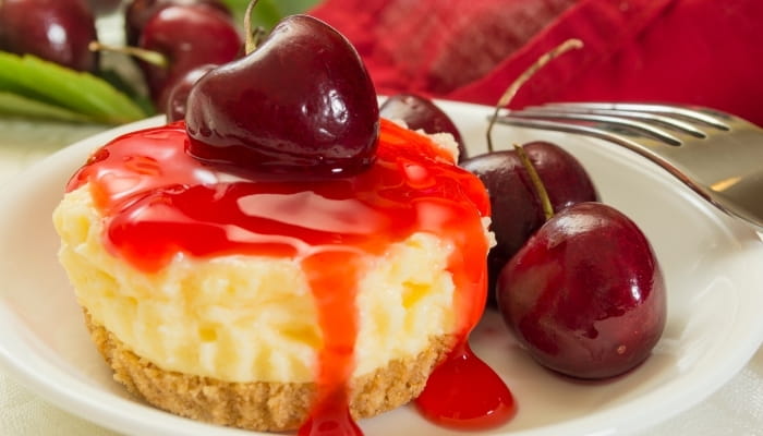 Mini Cherry Cheesecake Desserts