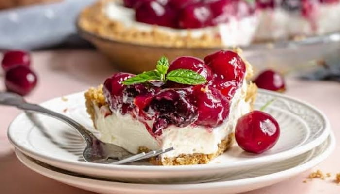 No-Bake Cherry Pie