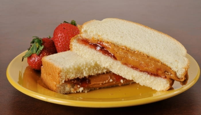 Nut Butter & Strawberry Sandwiches
