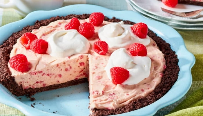 Raspberry Cream Pie