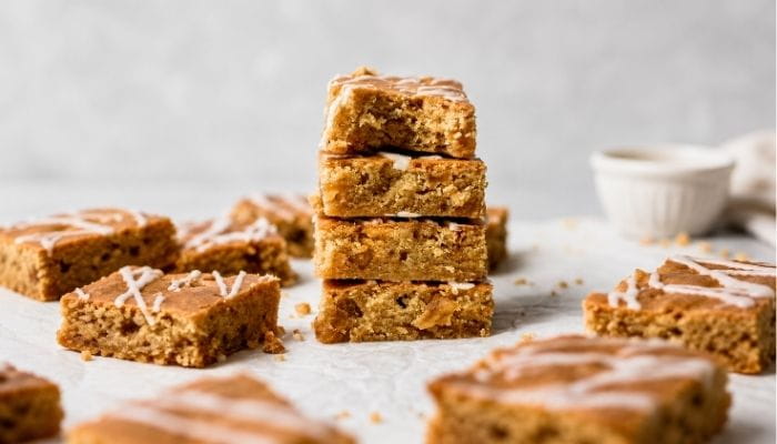 Salted Caramel Apple Blondies