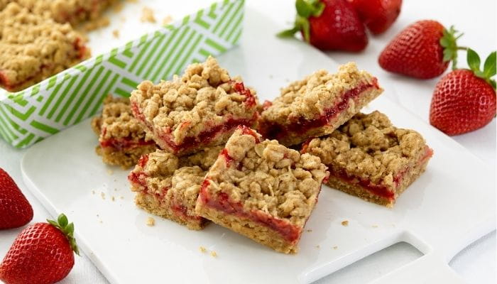 Strawberry Oatmeal Bars