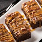 Thanksgiving Desserts to Feed a Crowd